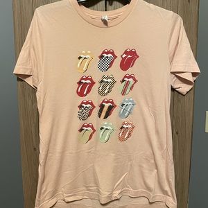 Josie’s boutique - Oversized graphic tee. Size L